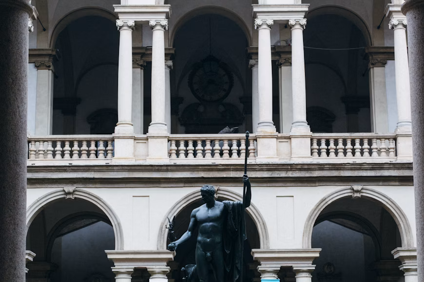 Government building